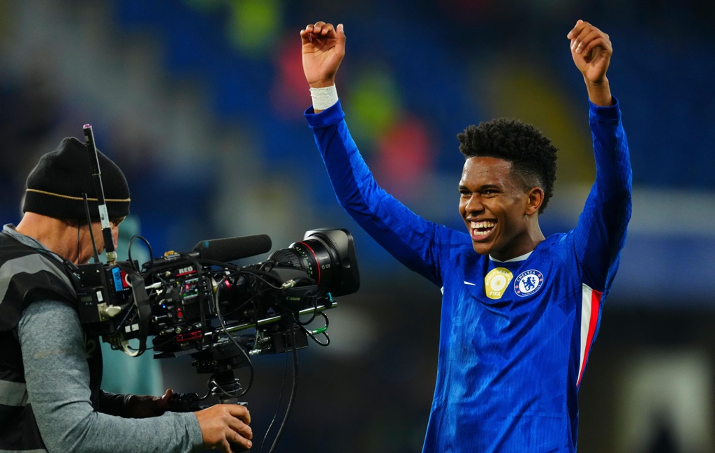 弗拉门戈总监：若放在十年前，埃斯特旺很可能是到葡萄牙踢球